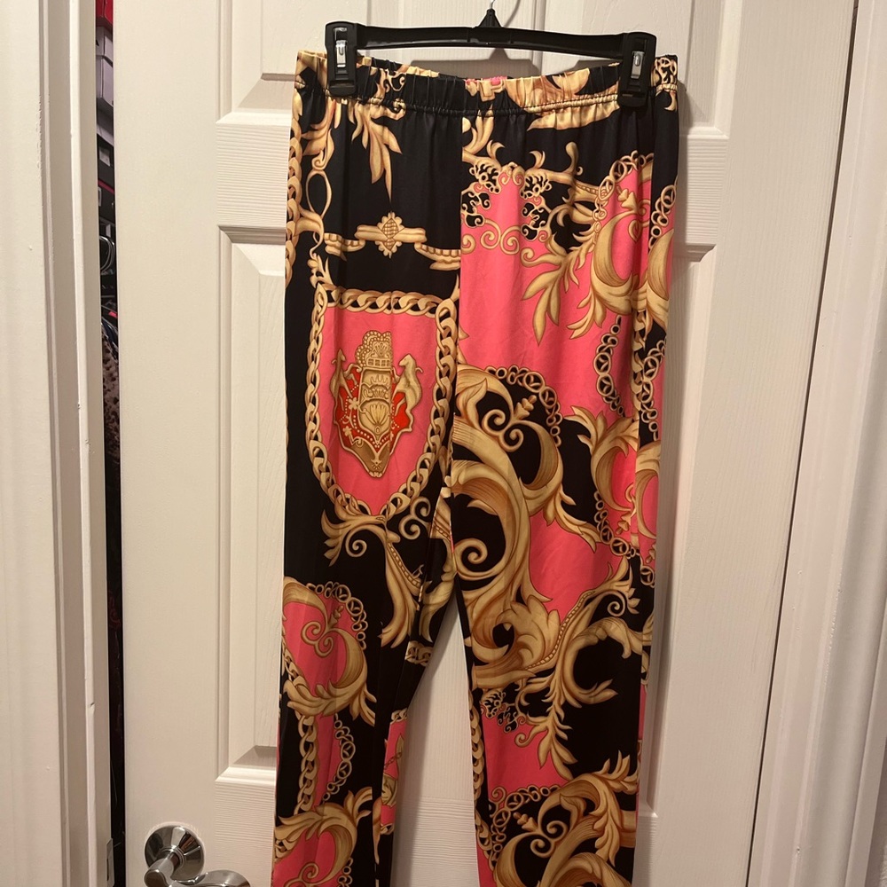 NWOT COLORFUL TWO PIECE WITH CROPPED TOP - Picture 4 of 15